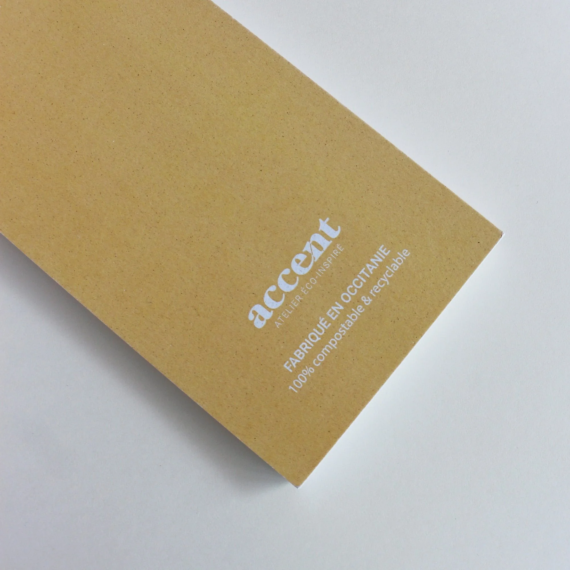 Bloc-notes fabrique en France - jaune dos zoom - Accent papeterie